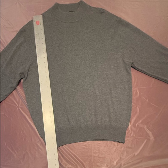 Tulliano Men's Silk/Cotton Gray Crewneck Sweater size Large - Picture 8 of 8